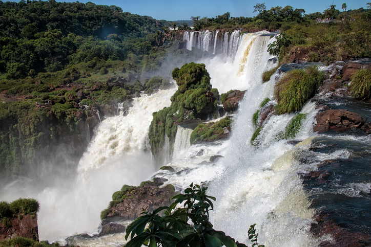 Garganta del Diablo en Parque Nacional de Iguazú