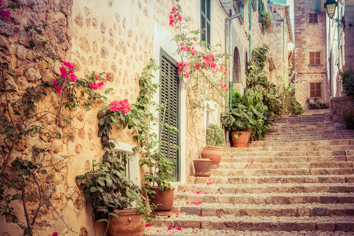 Descubre Fornalutx, un pueblo con encanto en Mallorca