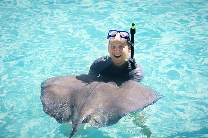 nadar con rayas en el Caribe